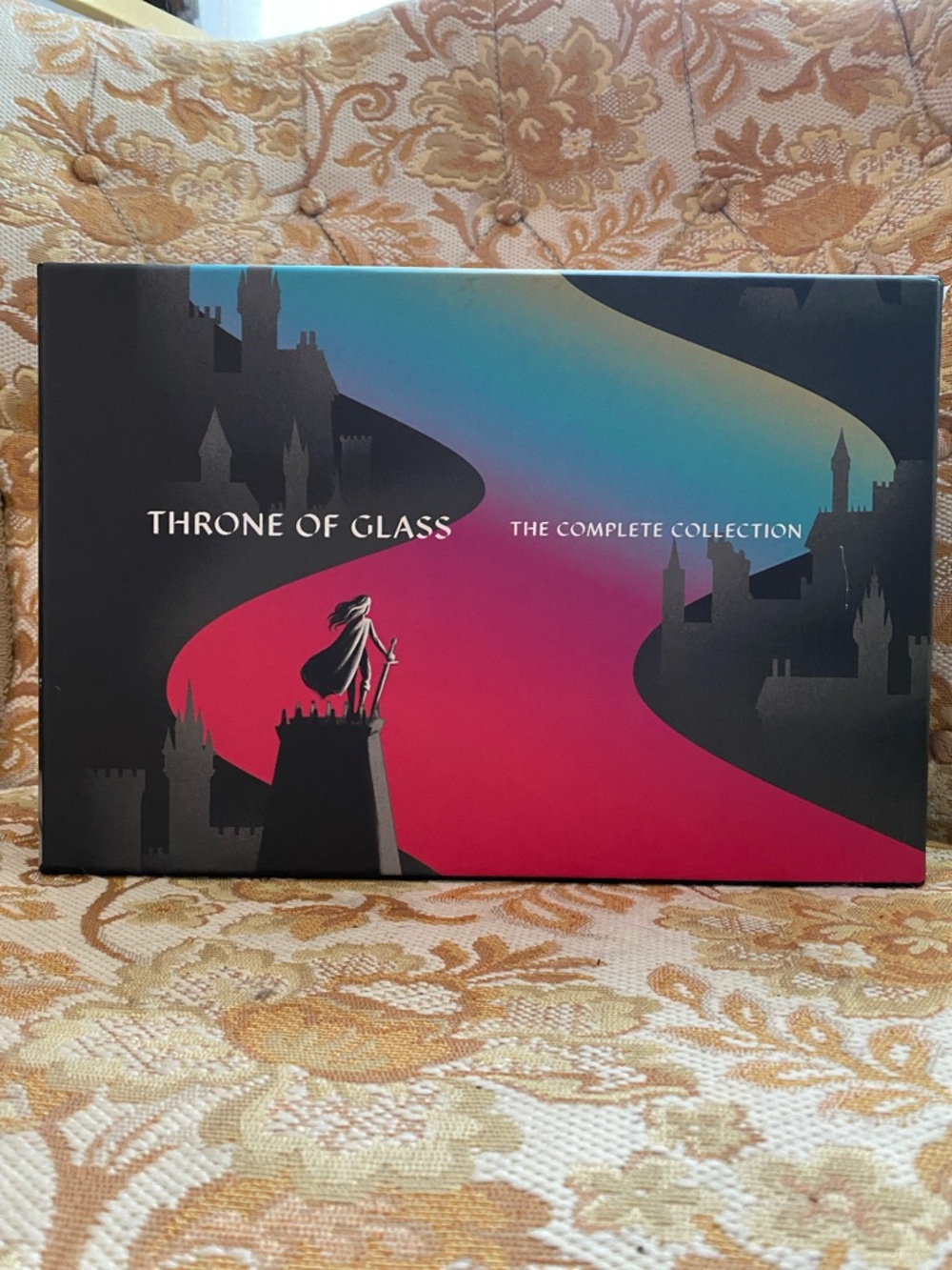 Sarah J. Maas, Throne of Glass - Paperback Book Set - Multicolor Spines - Picture 2 of 7